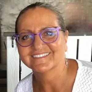 Meet your Posher, Roula